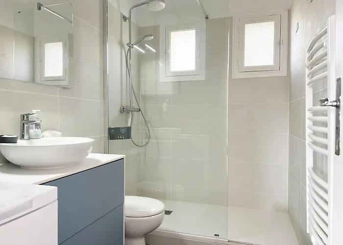 B0065-019 3 Pieces 4 Couchages Bormes Les Mimosas Апартаменты Борм-ле-Мимоза